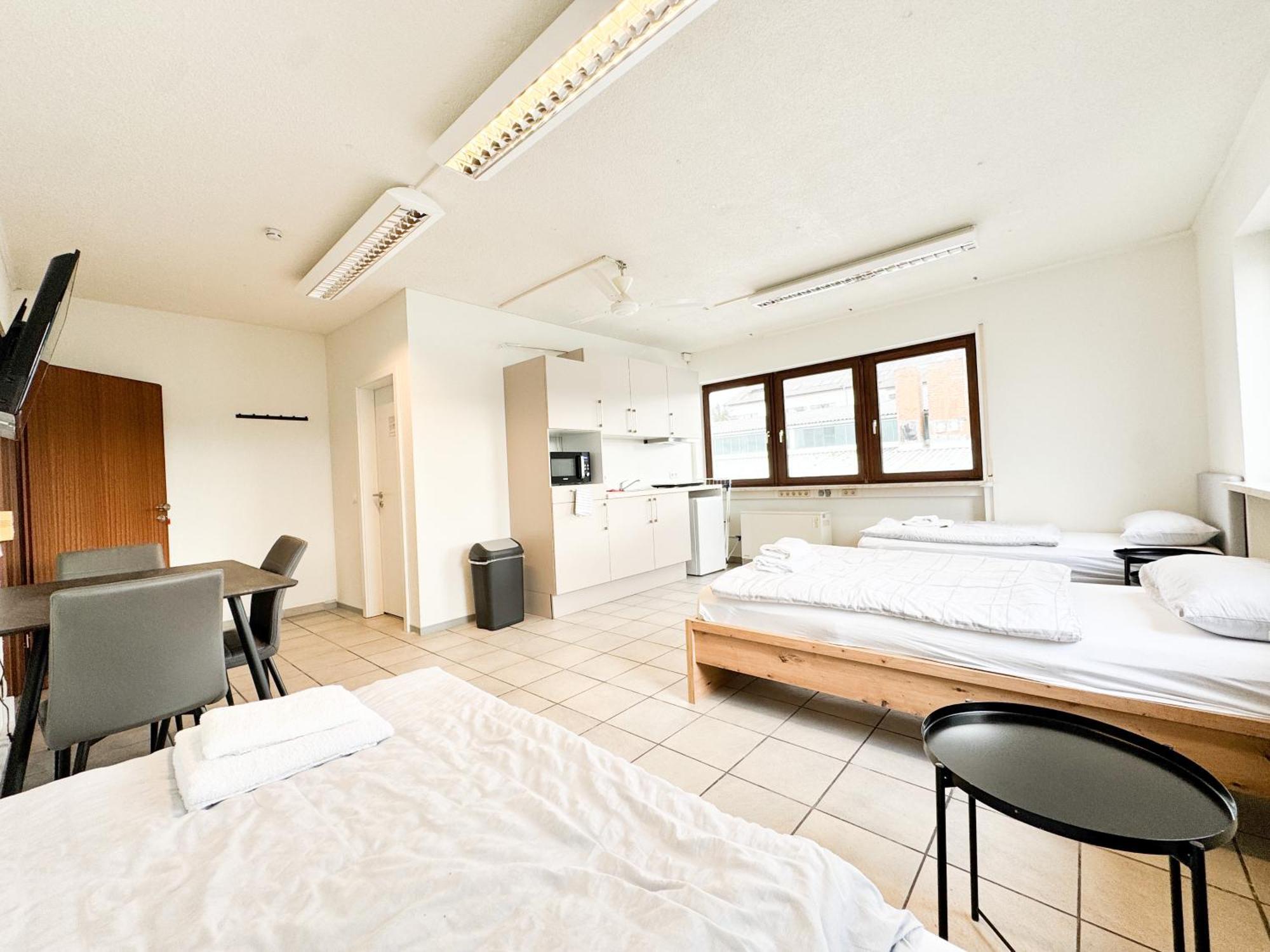 Modern Living Studios 칼스바트 외부 사진