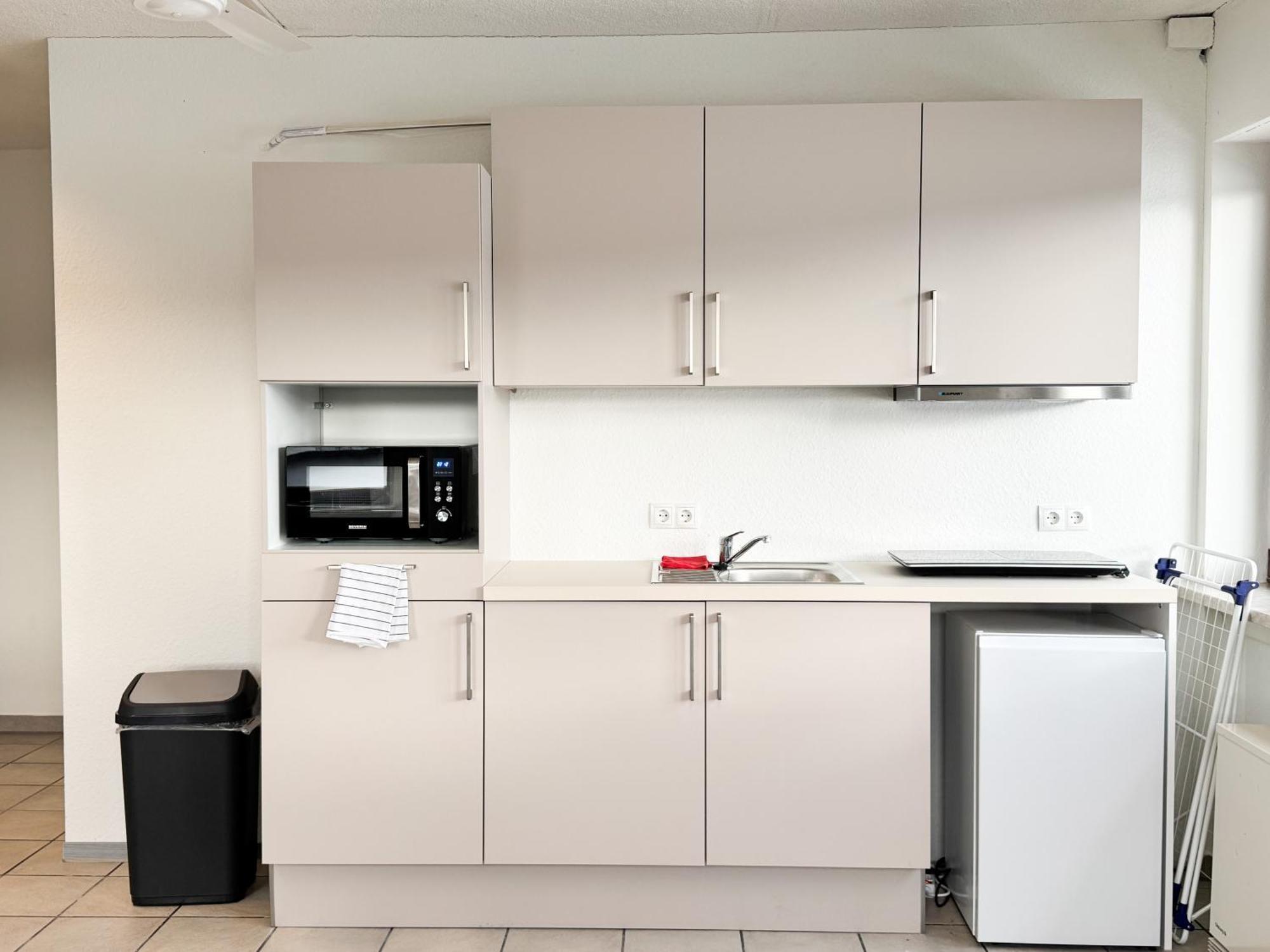 Modern Living Studios 칼스바트 외부 사진